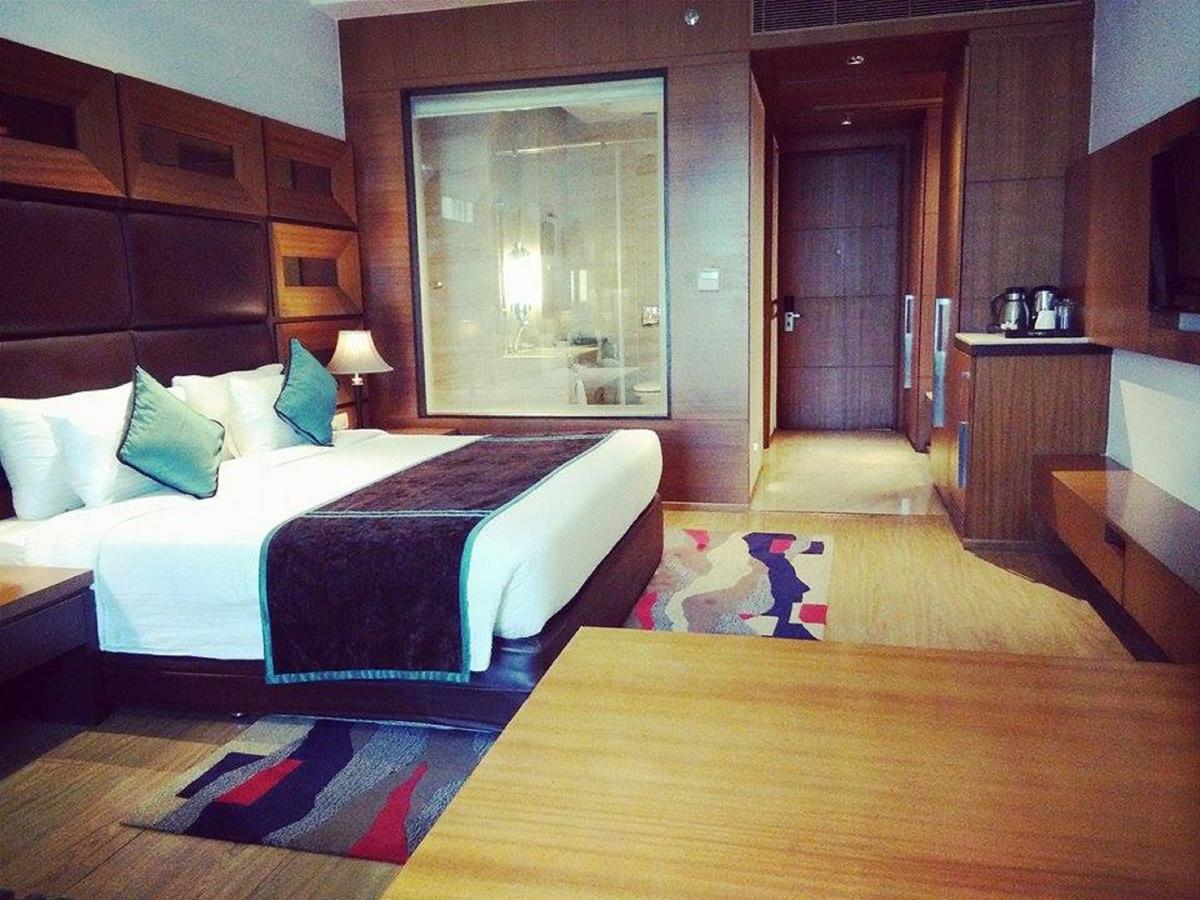 City Park Resort Bahādurgarh Extérieur photo