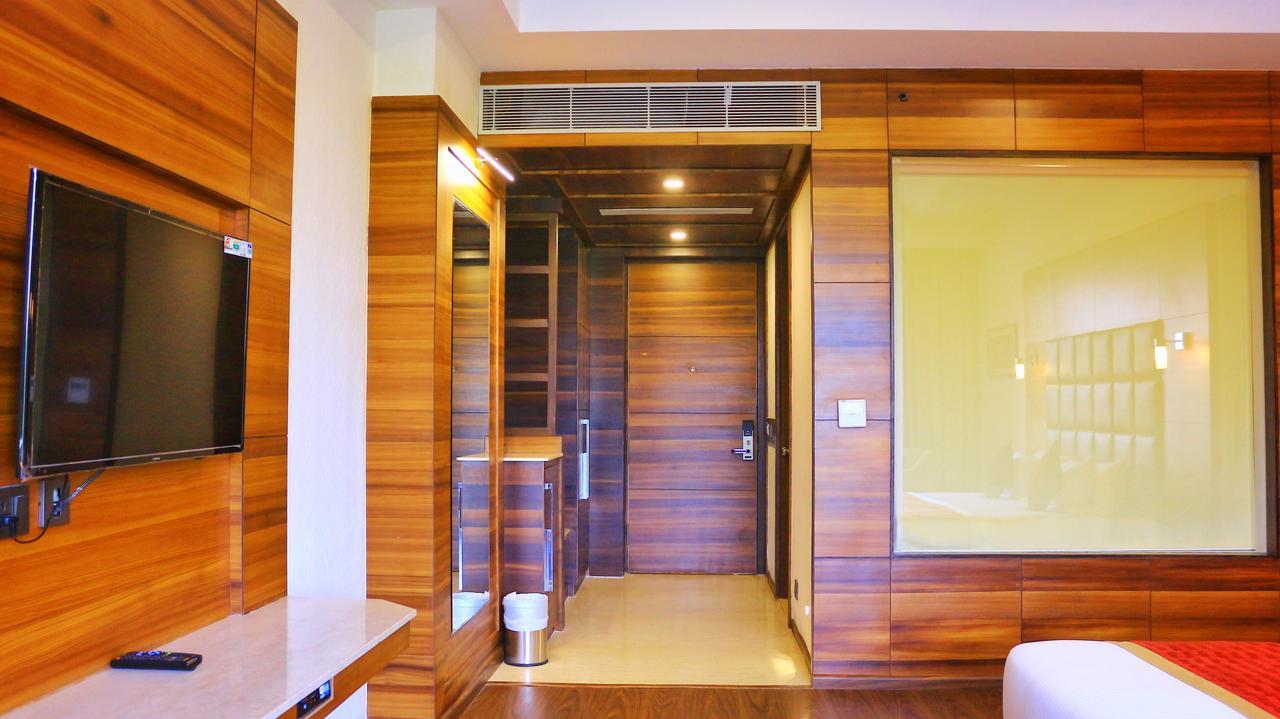 City Park Resort Bahādurgarh Extérieur photo