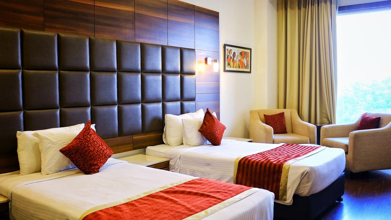 City Park Resort Bahādurgarh Extérieur photo