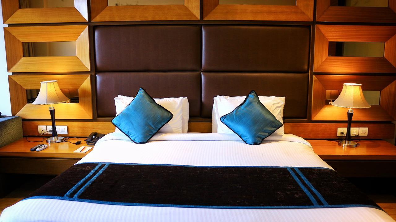 City Park Resort Bahādurgarh Extérieur photo
